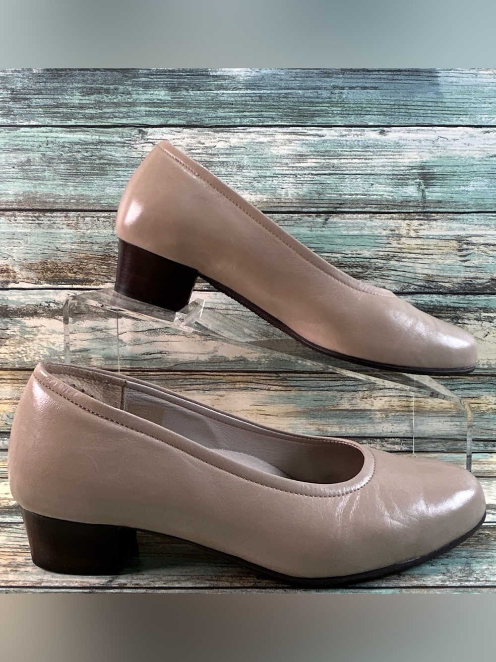 SAS Regina Pumps Size 6M Handmade In Italy Block Heel Dress Work Beige Leather